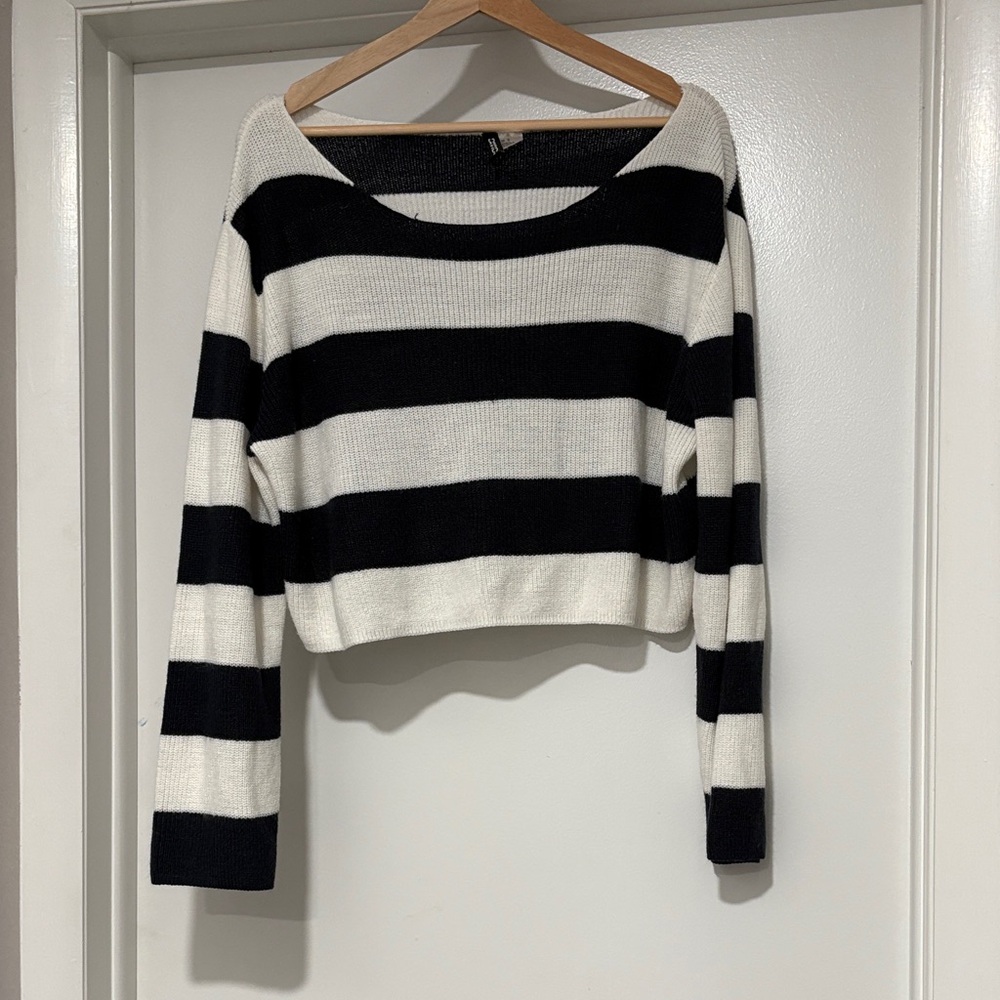 Navy Blue and White Striped Cropped Women's Sweater
